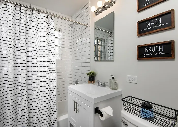 Luxurious House, 25 Min Downtown, 10min Midway Burbank