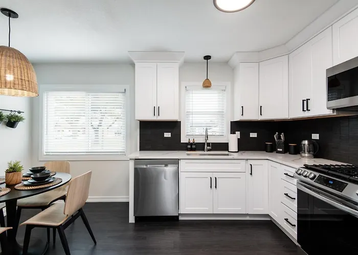 Luxurious House, 25 Min Downtown, 10min Midway Burbank